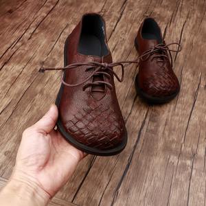 Chaussures tricotées rétro pour femmes, nouveau style 2026, semelle en cuir souple, chaussures simples, décontractées et confortables pour mères - Product Image 2