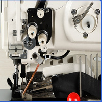 Machine automatique industrielle d'overlockage de tapis avec moteur pour surjeter les bords de matelas