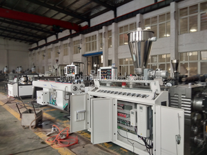 Một Khuôn Hai Khoang PVC Ống Làm Máy/Nhựa PVC Một Khuôn Đôi Sâu Răng Ống Dây Chuyền Sản Xuất - Product Image 2