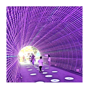 屋外P50 P100P150フレキシブル透明メッシュカーテン<span class=keywords><strong>LED</strong></span>ディスプレイ透明広告パネルメッシュ<span class=keywords><strong>LED</strong></span>ディスプレイスクリーン - Product Image 3