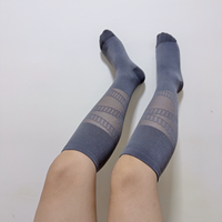 Chaussettes de compression athlétiques, hauteur genou, anti-humidité, pour la course à pied, le cyclisme, le marathon, la récupération des jambes, pour hommes et femmes