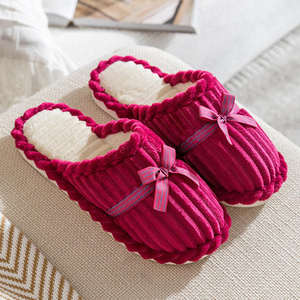 Nouvelles pantoufles en peluche à semelle épaisse antidérapante populaires pour l'automne et l'hiver, pour l'intérieur et l'extérieur, pantoufles en coton pour couple - Product Image 1