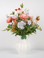 Künstlicher Blumenstrauß mit Korallen-Ranunkeln, Flieder-Hortensien, Gemischte Orange-Rosen und Weißer Geriffelter Kürbisanlage