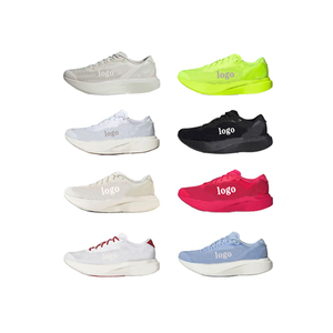 Scarpe da ginnastica diplomatiche e commerciali neutre in vero carbonio modello piatto leggero e confortevole traspirante - Product Image 1