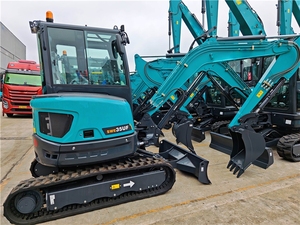 Mini-excavatrice de 3,7 tonnes SWE35UF avec une capacité de godet de 0,11 m³ et une garantie d'un an pour la construction en vente - Product Image 2