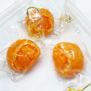 ของเล่นบีบส้มสุดฮิต ดีไซน์เหมือนจริง - ของขวัญคลายเครียดยอดนิยมสำหรับวัยรุ่นและผู้ใหญ่ ของชำร่วยงานปาร์ตี้ ของตกแต่งโต๊ะทำงาน บรรเทาความวิตกกังวล - Product Image 1