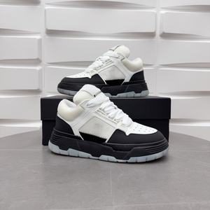 Chaussures Décontractées Tendance de Luxe pour Hommes et Femmes, Modèles Sportifs et de Marque, Collection 2026 – Meilleures Ventes - Product Image 1