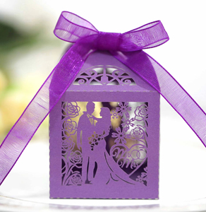 Scatola di caramelle Display carrozza cava bomboniere regali scatola di caramelle ospiti confezione regalo di carta - Product Image 4