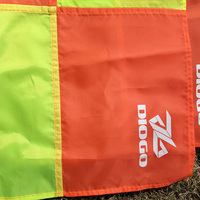 Drapeau d'arbitre T414, mât télescopique pivotant en aluminium, rouge/jaune vif, pour match de football, logo personnalisable, drapeaux d'arbitre