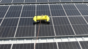 Dispositif de nettoyage automatique intelligent des panneaux solaires pour usage commercial et résidentiel - Product Image 5