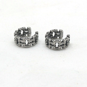 Yunnique – boucles d'oreilles Punk Rock tendance en acier titane pour hommes et femmes, bijoux de forme géométrique, à la mode, prêts à être expédiés - Product Image 5