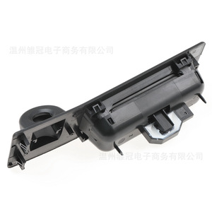 กล้องมองหลังสำหรับรถยนต์ Volkswagen Tiguan 51247463163 เซ็นเซอร์จอดรถด้านหลัง 12 โวลต์ โครงสร้างโลหะ - Product Image 4
