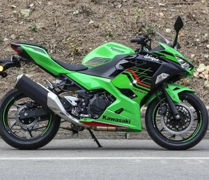 Utilisé pour la <span class=keywords><strong>Kawasaki</strong></span> <span class=keywords><strong>Ninja</strong></span> <span class=keywords><strong>400</strong></span> <span class=keywords><strong>2022</strong></span>. Moteur parfait, super puissance, motos de rue de haute qualité - Product Image 1