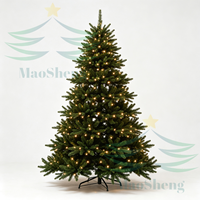 Sapin de Noël artificiel sur mesure OEM en gros de 7 pieds avec lumières LED pré-éclairées pour l'intérieur et l'extérieur