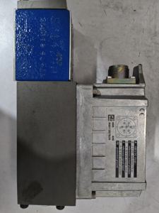 4WRPEH Rexroth صمام اتجاهي نسبي 4WRPEH6C3B12L-3X/<span class=keywords><strong>M</strong></span>/24A1 - Product Image 3