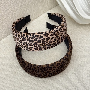 جودة عالية فاخرة مصمم عصابات الرأس ليوبارد طباعة الإسفنج عقال سبا عريض عقال سبا النساء اكسسوارات الشعر - Product Image 4
