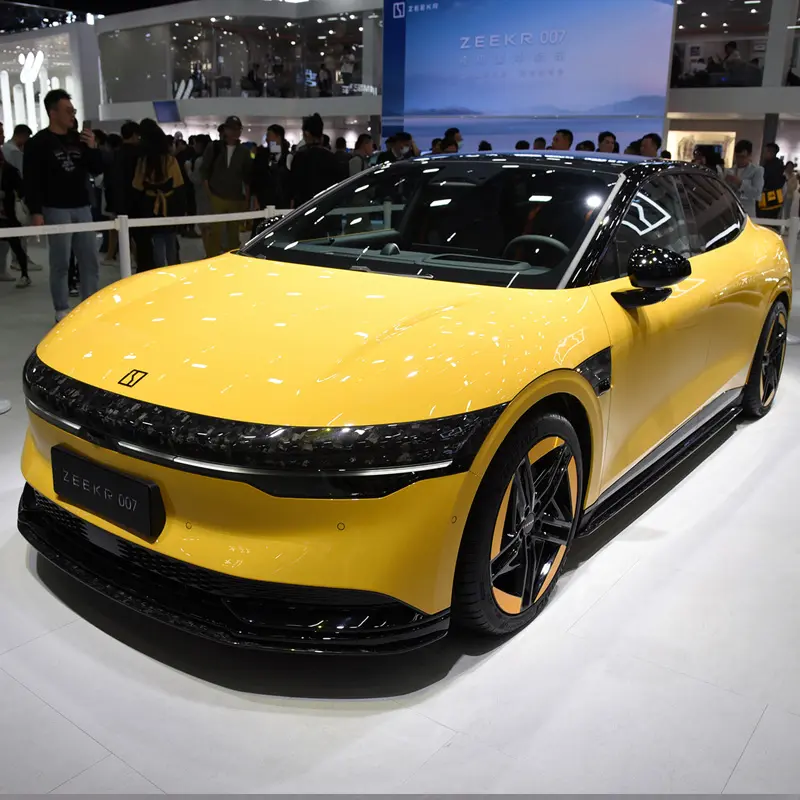 سيارة الليموزين الكهربائية الخالصة الأساخنة 2024 Zeekr 007 سيارة رياضية كهربائية عالية السرعة 5 مقاعد 4x4 سيارة جيلي zeekr 007