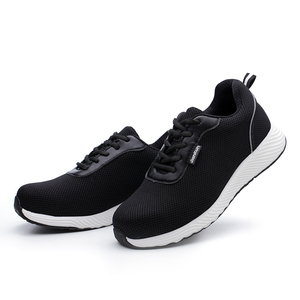 Zapatillas de seguridad de corte bajo con puntera de acero estándar europeo, resistentes a perforaciones en la entresuela, transpirables para el empeine, ideales para el trabajo de verano. - Product Image 1