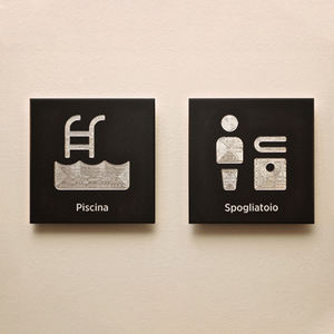 Carrey ป้ายโรงแรมแบบกำหนดทิศทางได้เองภายในโรงแรมป้ายรางป้ายป้ายป้ายป้ายแสดงบนพื้นกราฟิกโครงการป้ายตั้งพื้น - Product Image 4