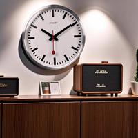 Jam Dinding Mewah Modern Sederhana 12-Inci, Jam Quartz Bulat Kreatif Baru Tanpa Suara untuk Ruang Tamu Rumah, Jam Dinding Warna Emas