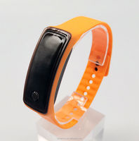 Jam Tangan Layar Sentuh Digital LED Olahraga dengan Tali Silikon