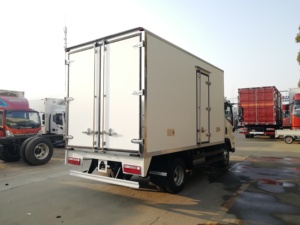 Camion <span class=keywords><strong>frigorifique</strong></span> électrique hybride Geely 4x2 pour le transport alimentaire - Camion congélateur - Prix usine - Product Image 4