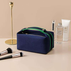 Customizable Logo Lady High Quality Large Capacity Canvas Cosmetic Bag Zipper Closure Waterproof Foldable Portable Eco-Friendly - Product Image 2