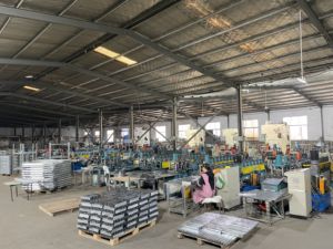 מחיר המפעל אחסון ערמה מדפים מחסן מיגון מדפים מערכת מדף מוסך מדפים מערכת עם עיצוב חדש 2025 - Product Image 6