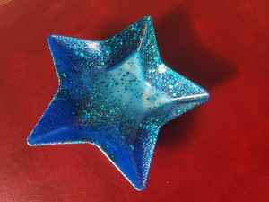 Tazón Decorativo Hecho a Mano de Resina, Porta Joyas, Plato de Resina Epoxi Colorido, Plato para Guardar Baratijas, Plato Moderno para Servir, Idea de Regalo Perfecta - Product Image 3