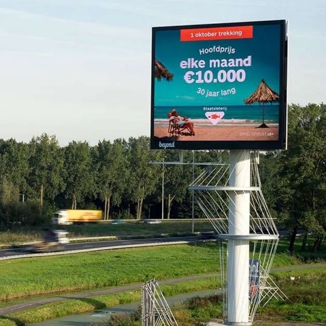 5000 Nits Ultra High Brightness Waterproof Outdoor Advertising LED Screen Display Aluminum Profile IP65 P6.67 Digital Billboard