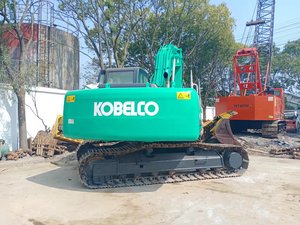 Kobelco มือสองเครื่องขุดตีนตะขาบ SK200 20ตันชั่วโมงทำงานสั้น SK210LC สภาพดี - Product Image 2