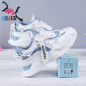Zapatillas deportivas de malla transpirables para mujer, estilo informal, fáciles de combinar, novedad de otoño 2025, para estudiantes, deportivas, para correr, a la moda. - Product Image 1