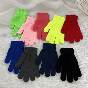 Guanti a maglia Color caramella di nuovo stile guanti invernali caldi per adulti guanti a dito pieno tinta unita