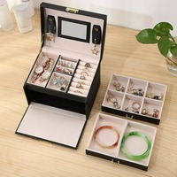 Boîte à bijoux multifonctionnelle en cuir à 3 niveaux, style tiroir, avec serrure pour boucles d'oreilles et bijoux, boîte à bijoux à trois couches avec serrure en arche