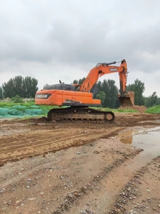 Excavatrice sur chenilles Doosan DX420 d'occasion haute performance, 42 tonnes, certifiée CE, avec attache rapide, brise-roche et moteur Doosan Daewoo - Product Image 2