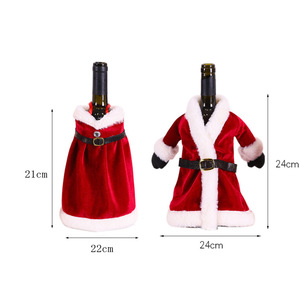 Housse de bouteille de vin en velours de Noël, style costume de Père Noël, pour la décoration de table de Noël et les fêtes. - Product Image 5
