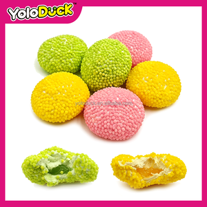 Bonbons fantaisie guimauves fourrées à la confiture acidulée, perles acidulées au citron, croûte croustillante, centre moelleux, bonbons en vrac, OEM pour distributeur YOLODUCK - Product Image 2