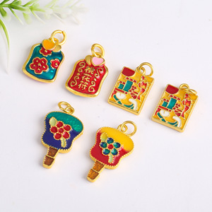 จี้เคลือบทองโบราณลายดอกพีชสำหรับสร้อยคอเสื้อสเวตเตอร์ เครื่องประดับขายส่ง - Product Image 3