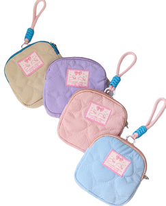 Bolsa de Cosméticos Acolchada con Forma de Corazón, Bolsa de Maquillaje con Cierre, Ligera, Ecológica, Organizador de Viaje Portátil con Correa - Product Image 3
