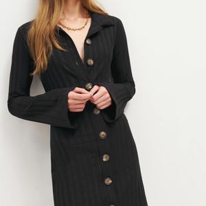 Vestido de Punto Personalizado para Mujer, Cuello Polo Negro, Manga Larga, Botones Dorados, Estilo Casual, 2023 - Product Image 5