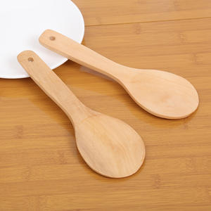 Cuillère et spatule de cuisine en bois naturel écologique de haute qualité pour la cuisson et la friture - Product Image 3