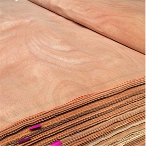 Chapa de madera sólida natural de cara de Okoume natural de Gabón de alta calidad de 0,3mm de fábrica africana - Product Image 1