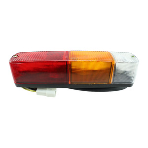 Pièces d'éclairage pour chariot élévateur, ensemble <span class=keywords><strong>de</strong></span> <span class=keywords><strong>feux</strong></span> arrière <span class=keywords><strong>tricolores</strong></span> 26550-14H00 / 26550-50K00, compatible avec les chariots élévateurs Nissan J02 et Hangcha équivalents - Product Image 1