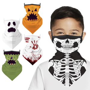 Dalam Stok Grosir Logo Kustom Merek Merek Segitiga Halloween Anak Bandana Syal Wajah Anak-anak Nneck Pelindung Kaki dengan Lingkaran Telinga - Product Image 1