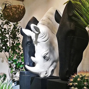 Cabeza de caballo nórdica Forma de animal Piso Jardín Maceta de fibra de vidrio Macetas - Product Image 6