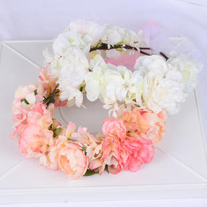 Couronne de fleurs artificielles de pivoine en gros pour mariée, attractions touristiques, mariage, employées - Product Image 1