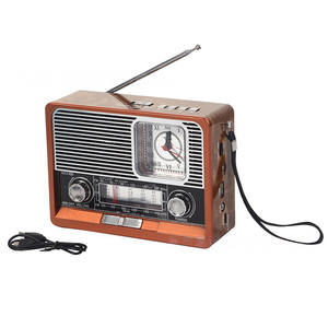 Radio Solar Portátil Retro de Emergencia con Bluetooth, Linterna LED de Madera, Reloj, USB/TF, Batería Recargable de 1200 mAh, para el Hogar, Viajes y Actividades al Aire Libre - Product Image 4