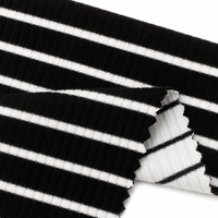 Tissu en maille côtelée rayée teinte en fil 4x2, 95% Rayonne 5% Spandex, 135cm, 270gsm, Élastique, Respirant, Anti-rétrécissement, Absorption d'humidité