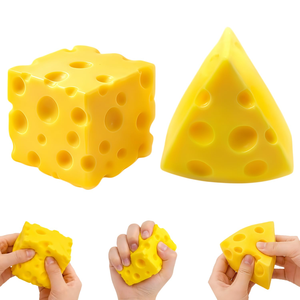 Prêts à être expédiés, jouets anti-stress Squishies en forme de fromage mignons et très demandés pour enfants et adultes, Squishy Bun Cube, jouets Squishy - Product Image 1