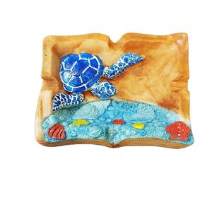 Cenicero <span class=keywords><strong>de</strong></span> Resina Hecho a Mano con Forma <span class=keywords><strong>de</strong></span> Tortuga Marina TRIO, Decoración Náutica para el Hogar, Accesorio para Fumar con Temática Náutica, Diseño Contemporáneo, Estilo Costero Único - Product Image 1